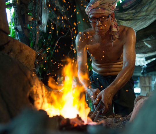 ท่องเที่ยว ‘นวัตวิถี’ อุตรดิตถ์ เหล็กน้ำพี้ลือเลื่อง เมืองลางสาดหวาน บ้านพระยาพิชัยดาบหัก ถิ่นสักใหญ่ของโลก