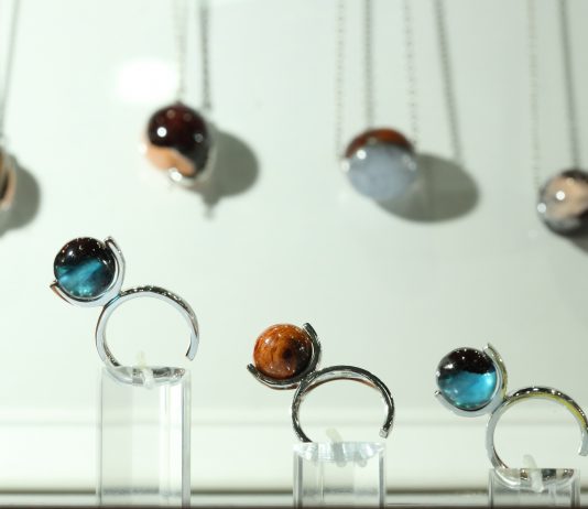 4 แบรนด์จิวเวลรี่รุ่นใหม่ ขายไอเดียรักษ์โลก แฟชั่นสวยจากของเหลือทิ้ง