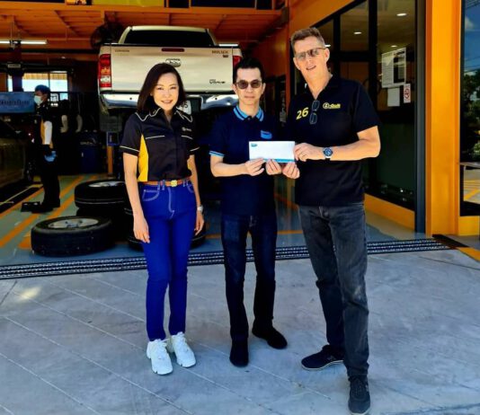 ผ้าเบรกเบ็นดิกซ์ ร่วมแสดงความยินดี บี-ควิก เปิดศูนย์บริการใหม่