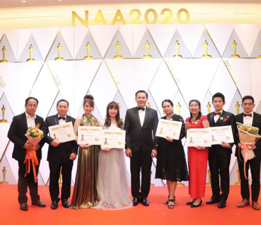 เอฟดับบลิวดี ปลื้มตัวแทนประกันชีวิตคว้ารางวัลNAA