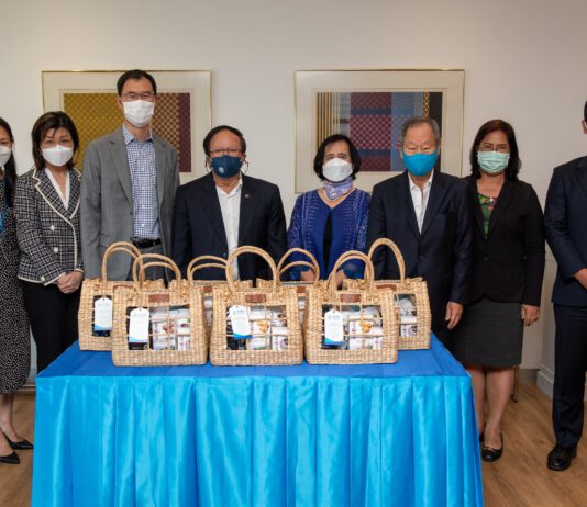 กรุงเทพประกันชีวิต ร่วมสนับสนุนผลิตภัณฑ์ท้องถิ่น มอบเป็นของขวัญปีใหม่