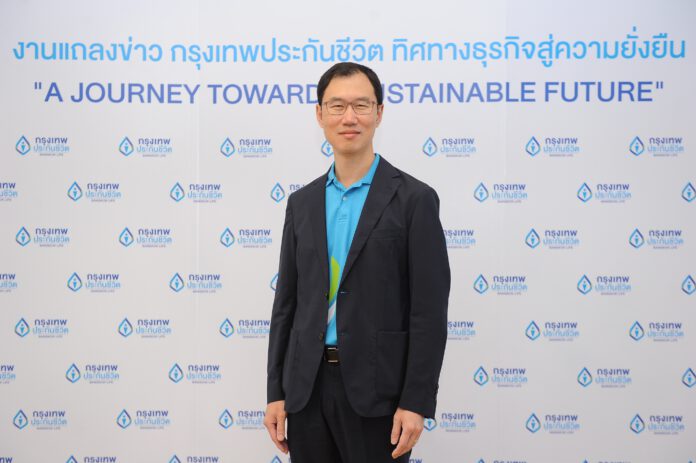 คุณโชน โสภณพนิช กรรมการผู้จัดการใหญ่และปร