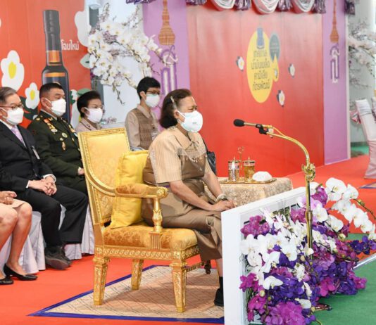 จากสายพระเนตรอันยาวไกล ของ องค์เหนือเกล้าเหนือกระหม่อมรัชกาลที่ 9 ในเรื่องธรรมชาติ ต่างพึ่งพากันและกัน คนพึ่งธรรมชาติ ธรรมชาติพึ่งคน