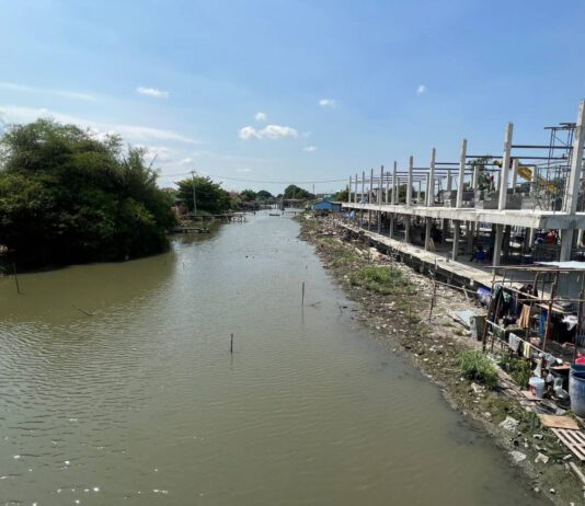 กรมชลฯแจงถมคลองเปรมฯ ปรับผังบ้านมั่นคงเหลือ1แถว