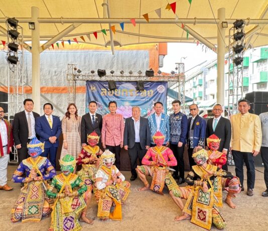 70 ปีองค์การตลาด รมช.มหาดไทยลงพื้นที่ตรวจเยี่ยมมอบนโยบาย หนุนปั้นซอฟต์พาวเวอร์