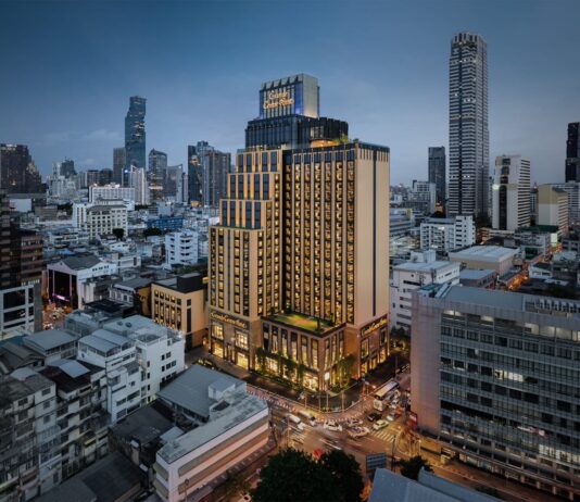 โรงแรม แกรนด์ เซนเตอร์ พอยต์ สุรวงศ์ เปิดตัวอย่างยิ่งใหญ่สมการรอคอย