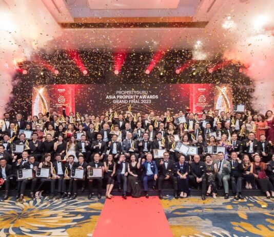 มอนท์เอซัวร์ สร้างชื่อเสียงระดับโลกคว้ารางวัล “Best Mix Used Developer”