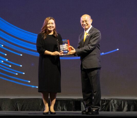 กรุงเทพประกันภัยยืนหนึ่งสุดยอดผู้นำในธุรกิจประกันวินาศภัย คว้ารางวัล Thailand Top Company Awards ติดต่อกัน 2 ปีซ้อน