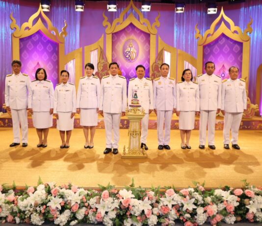 ออมสิน ร่วมบันทึกเทปถวายพระพรชัยมงคลสมเด็จพระนางเจ้าฯ พระบรมราชินี