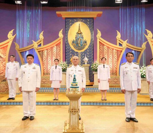 เลขาธิการ คปภ. นำคณะผู้บริหาร สำนักงาน คปภ. บันทึกเทปถวายพระพรชัยมงคล สมเด็จพระนางเจ้าสิริกิติ์ พระบรมราชินีนาถ พระบรมราชชนนีพันปีหลวง