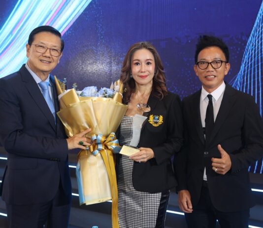 ตัวแทนโตเกียวมารีน รับรางวัลตัวแทนคุณภาพดีเด่น 2566