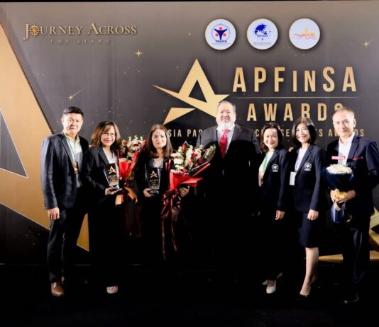 พรูเด็นเชียล ประเทศไทย แสดงความยินดีกับ 2 ตัวแทน กับรางวัล APFinSA Awards 2024