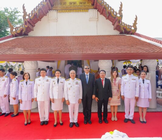 เอไอเอ ประเทศไทย บริจาคจตุปัจจัยทำบุญ และถวายผ้าพระกฐินพระราชทาน ในงานกฐินพระราชทาน คปภ. ประจำปี 2567