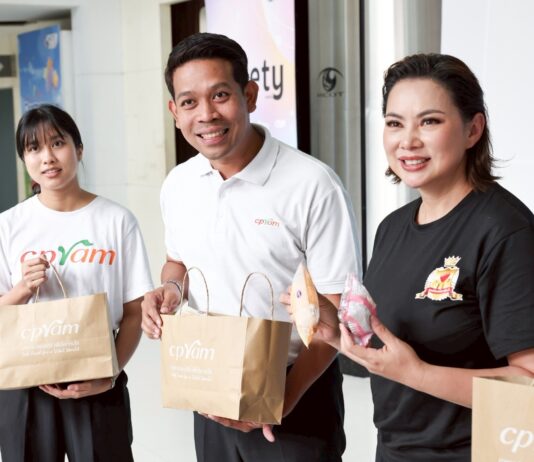 ซีพีแรม ยืนหยัดเคียงข้างคนไทย ส่งอาหารพร้อมรับประทาน สนับสนุนทีมกู้ภัยอาคารถล่ม