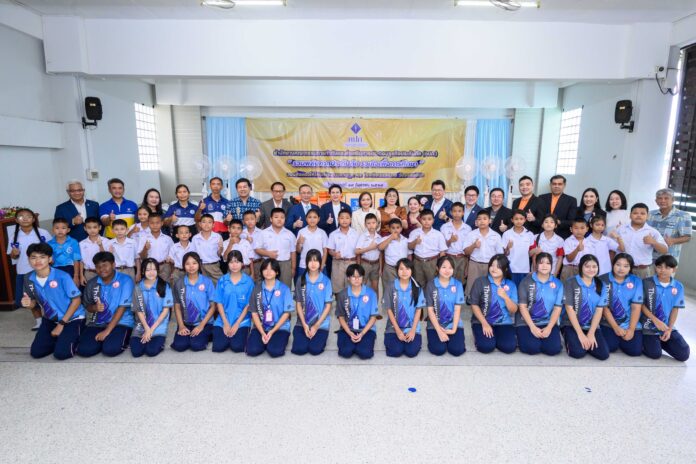 B97BD1B2-E895-4E53-BE48-5B804D771AF3