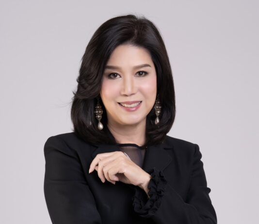 โค้งสุดท้ายปลายปี! วางแผนชีวิตให้ “อุ่นใจ” พร้อมรับ “สิทธิลดหย่อนภาษี” ด้วยประกันชีวิต ประกันสุขภาพ