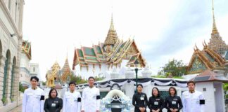 กรุงเทพประกันชีวิต ร่วมเป็นเจ้าภาพบำเพ็ญกุศล และวางพวงมาลาถวายสักการะ พระบรมศพสมเด็จพระนางเจ้าสิริกิติ์ พระบรมราชินีนาถ พระบรมราชชนนีพันปีหลวง
