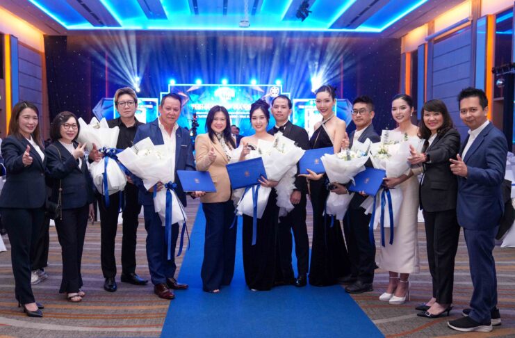 7 สุดยอดตัวแทนกรุงไทย-แอกซ่า ประกันชีวิต คว้ารางวัลตัวแทนยอดเยี่ยมประจำปี 2569”