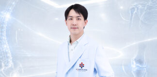ปวดโคนนิ้วโป้ง กำมือแล้วเจ็บ อย่าชะล่าใจ แพทย์เตือนเสี่ยง “เดอกาแวง” โรคปลอกหุ้มเอ็นอักเสบจากการใช้งานซ้ำ