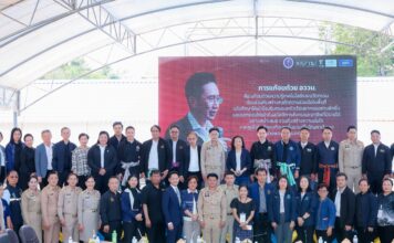 “ยศชนัน” ตรวจเยี่ยมชมโครงการแก้ไขปัญหาความยากจน นำกลไก อววน. ร่วมสร้างความร่วมมือในพื้นที่ ณ จ.ยโสธร