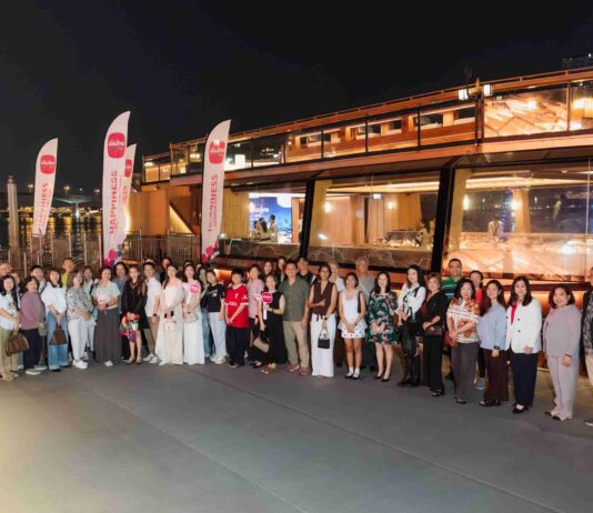 เมืองไทยประกันชีวิต จัดกิจกรรม Muang Thai Exclusive Event Dining on Okura Cruise แก่สมาชิกเมืองไทยสไมล์คลับ