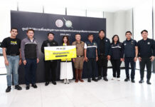 แฟลช เอ็กซ์เพรส สนับสนุนกระทรวงคมนาคม กรมการขนส่งทางบก และกองบัญชาการตำรวจนครบาล ร่วมช่วยเหลือภารกิจฝ่าวิกฤตน้ำท่วมกรุงเทพฯ