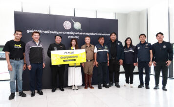 แฟลช เอ็กซ์เพรส สนับสนุนกระทรวงคมนาคม กรมการขนส่งทางบก และกองบัญชาการตำรวจนครบาล ร่วมช่วยเหลือภารกิจฝ่าวิกฤตน้ำท่วมกรุงเทพฯ