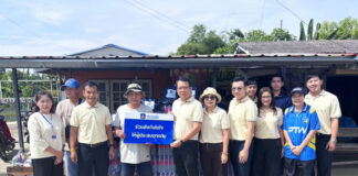 วิริยะประกันภัย นำทีมจิตอาสามอบถุงยังชีพ 1,000 ชุด ส่งต่อความห่วงใยผู้ประสบภัยน้ำท่วมภาคกลางอย่างต่อเนื่อง
